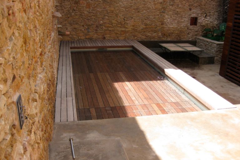 piscine design cubique