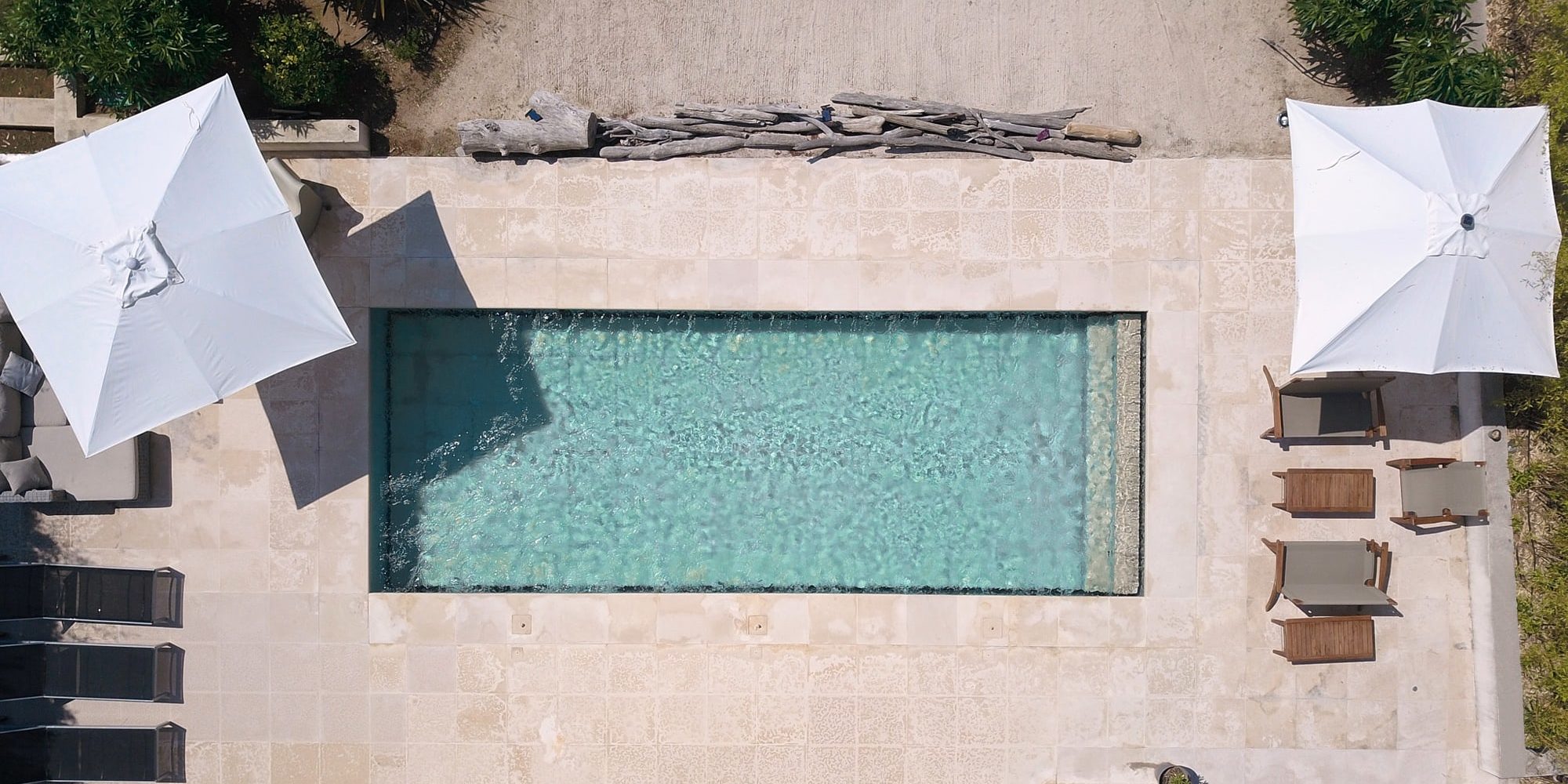 A movable floor swimming pool in La Croix Valmer