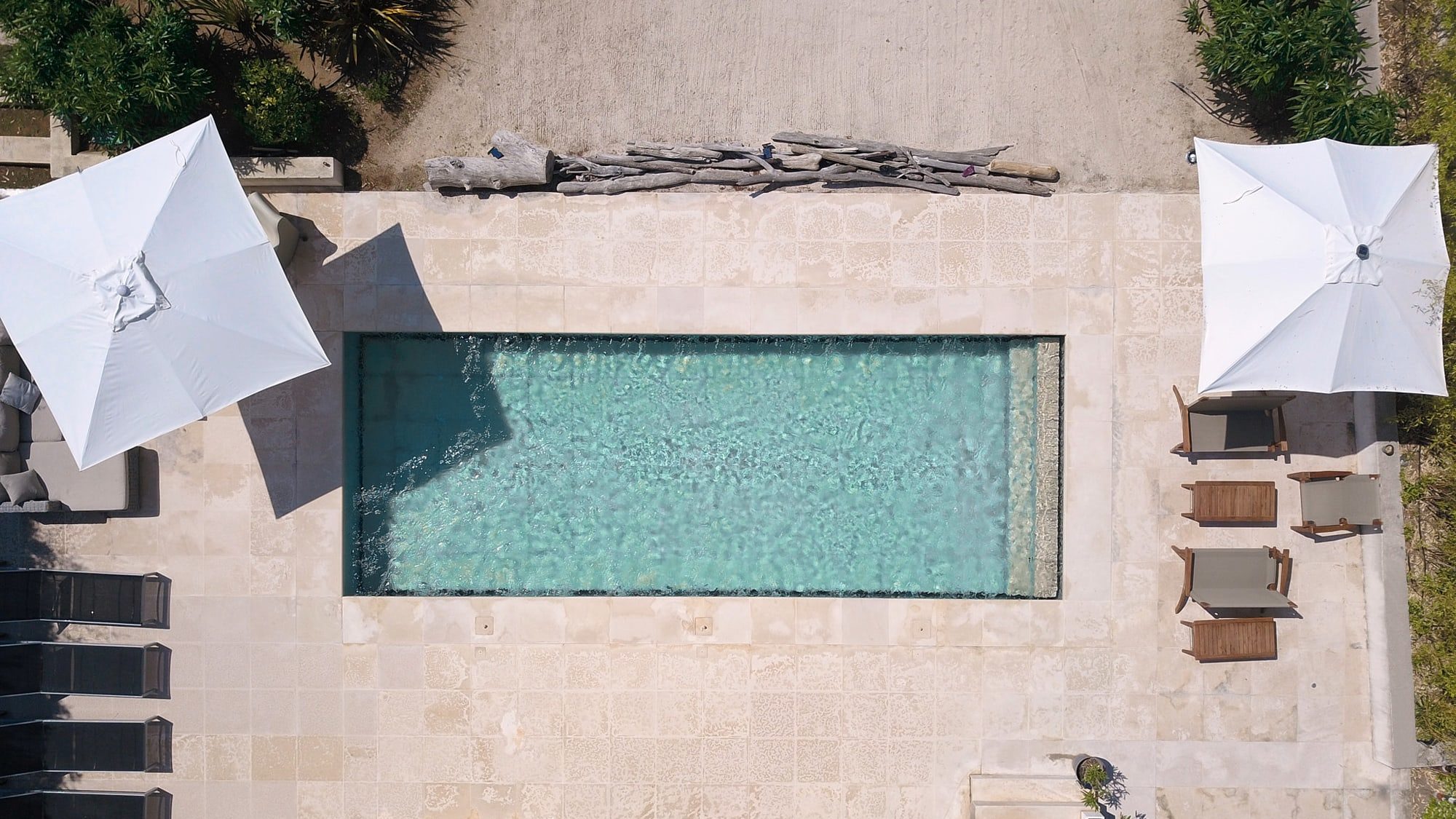 A movable floor swimming pool in La Croix Valmer